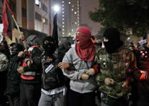 Entre el punk y la política: jóvenes brasileños en protesta.